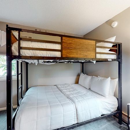 Brookhaven Condos Ludlow Habitación foto